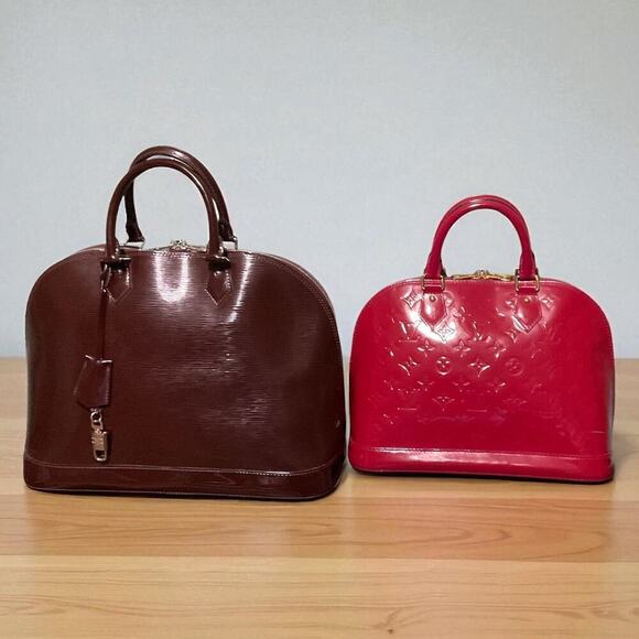 Louis Vuitton Epi Leather Alma GM Purple Handbag W/ Padlock Key and Dust Bag - Picture 16 of 16